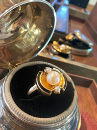 Vintage Art Deco 10K Gold and Pearl Enamelled Ring Size 6