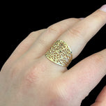 10K Yellow Gold Diamond Cut Filigree Open Work Lace Etched Band Ring Size 7 1/2