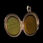 10K Gold Floral / Leaf Vintage Locket