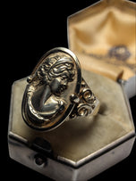 10K Yellow Gold Cameo Ring Scrollwork Accents Size 6