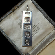 Sterling Silver Queen Elizabeth II 1977 Silver Jubilee Ingot Pendant Hallmarked