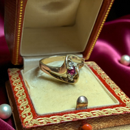 10-14K Yellow Gold Ruby and Diamond Ring Size 6 1/2
