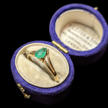 14K Yellow Gold & Pear Shaped Emerald Chevron Ring Size 6