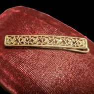 Antique 9CT Gold Ivy Leaf Filigree Bar Hair Clip / Pin