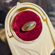 10K Yellow Gold Domed / Scalloped / Etched Ring Size 6 3/4