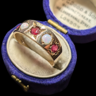 10K Yellow Gold Opal & Red Glass Ring Size 7 3/4