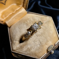 Vintage / Antique 14-18K Gold Diamond Ring Size 5.25