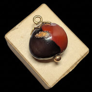 Antique 9CT Yellow Gold Mounted Peruvian Good Luck Wairuru Seed Charm / Pendant
