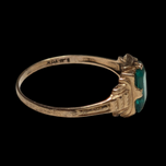 10K Yellow Gold Art Deco Style Green Glass Ring Size 6.5