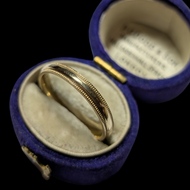 10K Yellow Gold Band with Beveled / Etched Edge Size 6 3/4
