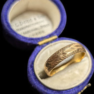 22K Etched Yellow Gold Band 4.1mm Size 5 3/4