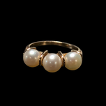 10K Yellow Gold Triple Pearl Ring Size 6