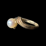 10K Yellow Gold Pearl Ring Size 5 1/4