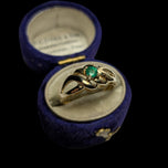 14K Yellow Gold Figure 8 / Infinity Band Emerald Ring Size 4 3/4