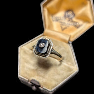 Art Deco 10K Yellow Gold Square Cut Onyx and Diamond Inlay Ring Size 5 3/4