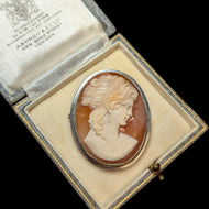 .800 Silver Right Facing Female Cameo Shell Brooch with Bail Loop Artist Signed
