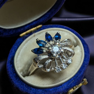 14K White Gold Sapphire and Diamond Floral Cluster Ring Size 6