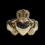 Large 9K Yellow Gold Scottish / Irish Claddagh Ring Size 6 1/4