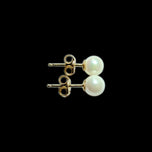 14K Yellow Gold Cultured Pearl Simple Stud Earrings