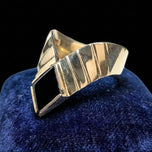 10K Yellow Gold Stepped Edge Onyx Chevron Ring Size 8