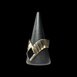 10K Yellow Gold Stepped Edge Onyx Chevron Ring Size 8