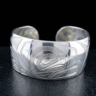 Large Sterling Silver Northwest Coast / Haida / Native American Etched Cuff Bracelet: Eagle